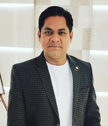 ARIF KHAN (CEO)